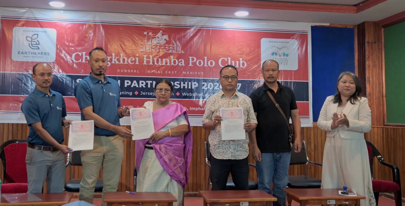 The club's President and Secretary with Soraisam Devakishor Singh, Tedawnshim Khaling and the witnesses, holding the signed MoU at the Manipur Press Club